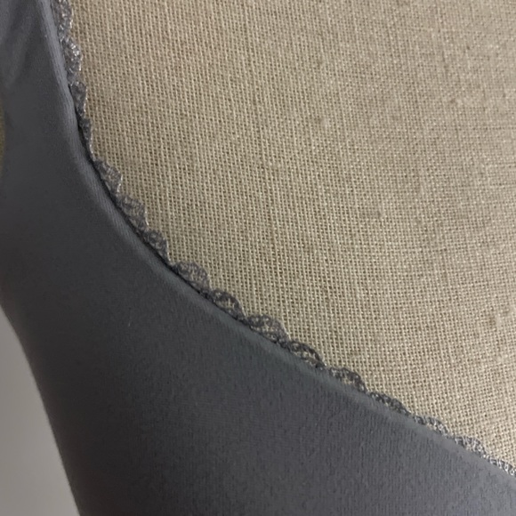 Victoria’s Secret Body by Victoria Lined Demi Bra Size 32DD Gray‎ - Picture 4 of 9